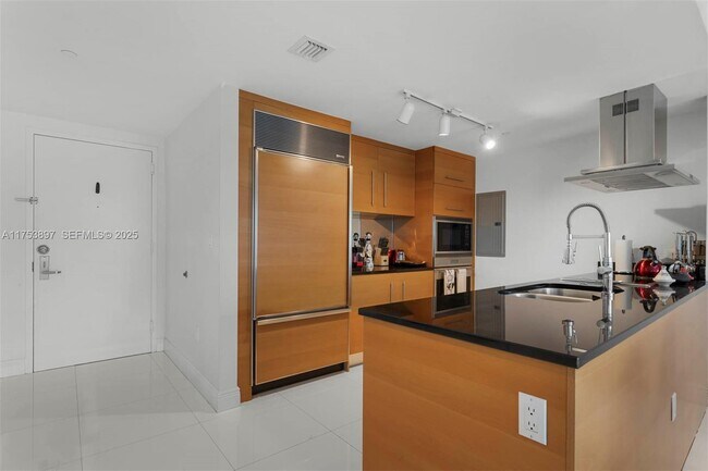 Photo - 495 Brickell Ave Unit 805