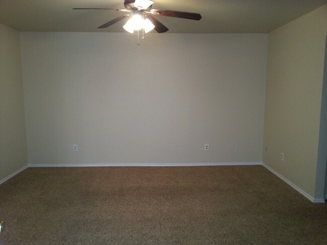 Photo - 3 BEDROOM 1.5 BATHROOMS 1 CAR GARAGE