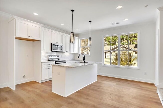 Photo - 199 Riverstone Commons Cir