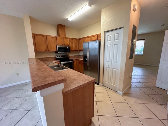 Photo - 12010 SW 268th St