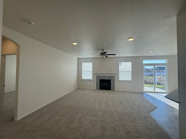 Photo - 2303 S 58th Ave