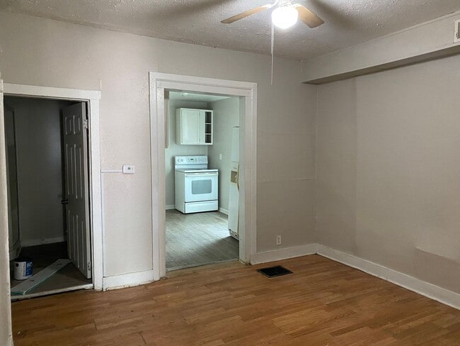 Photo - 251-251 1/2 N Fifth St Unidad 251 1/2 N 5th St