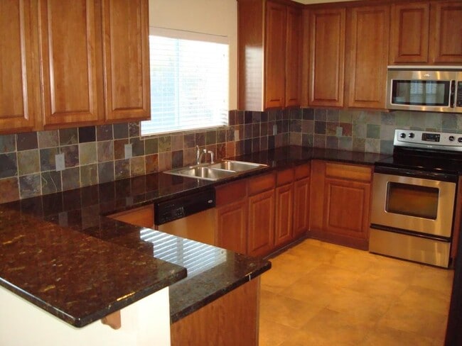 Photo - 2670 Crazyhorse Pass