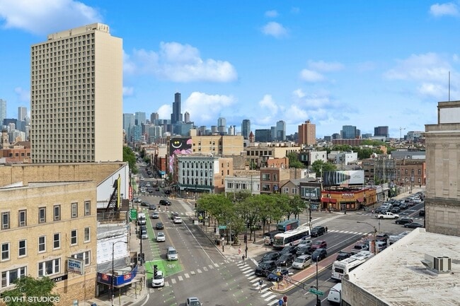 Photo - 1255 N Milwaukee Ave Unidad 506