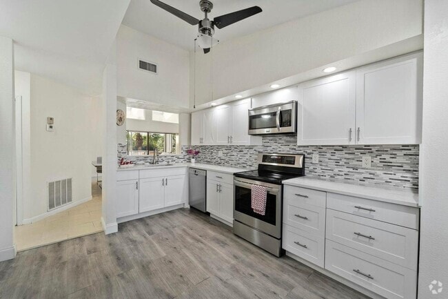 Building Photo - 7894 Granada Pl Rental