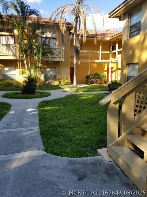 Building Photo - 4887 Via Palm Lakes