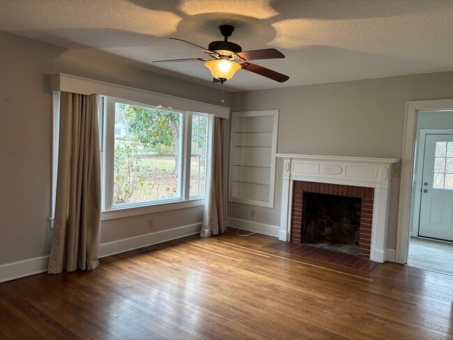 Photo - 3-4 bed, 2 bath with full basement in Asheboro