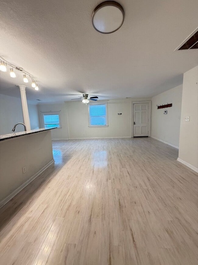 Photo - 3BR Home with Elizabeth River Views & Spacious Parking
