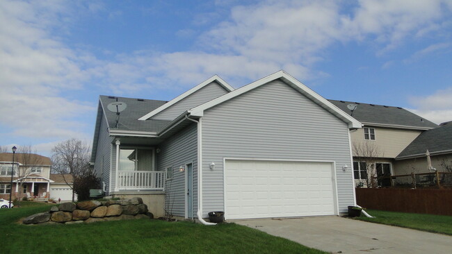 Building Photo - 1241 Gas Light Dr