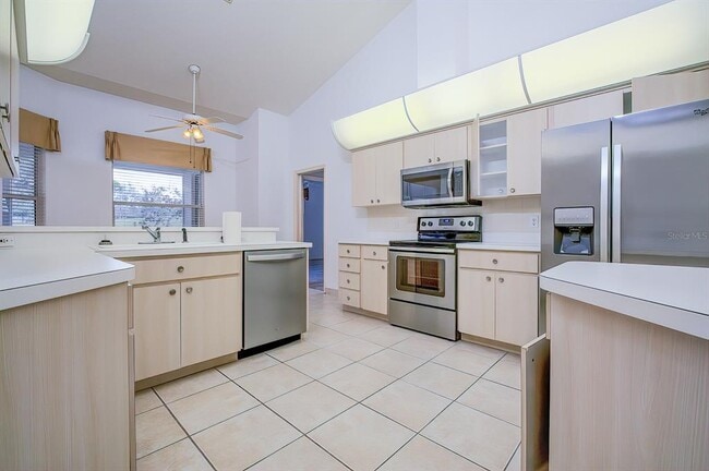 Photo - 5 Strawood Point