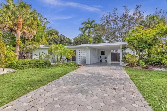 Photo - 204 SW 19th Ave