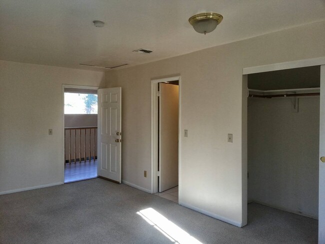 Photo - 11326 Reseda Blvd