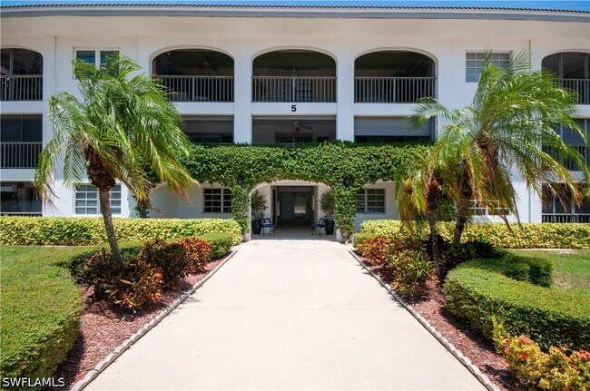 Photo - 5 High Point Cir W Unit 104