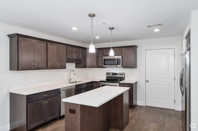 2 habitaciones, 2 baños - 977 pies cuadrados - Cocina - Saw Mill Square Apartments