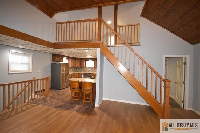 Building Photo - 99 Main St Unit E