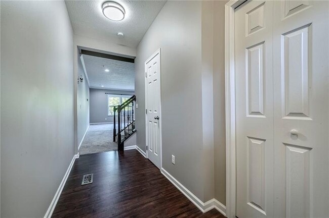 Photo - 512 Isabella Ct