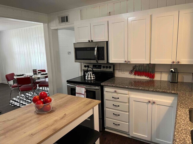 Photo - 301 E Lafayette St Unit 4