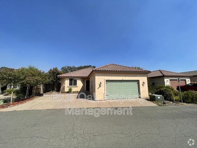 Building Photo - 1942 Preservation Oak Dr Rental