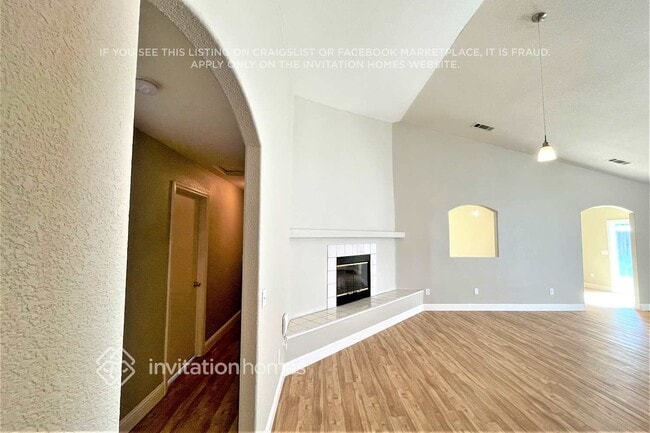 Photo - 1006 Breakers Ct