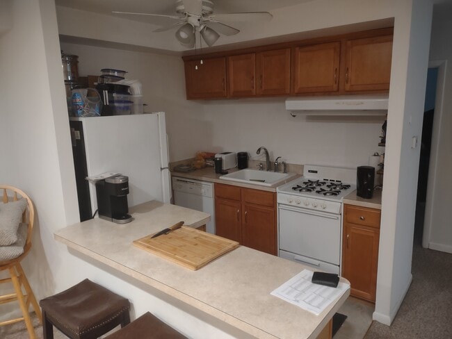 Photo - 525 N Jackson St Unit Apt 8