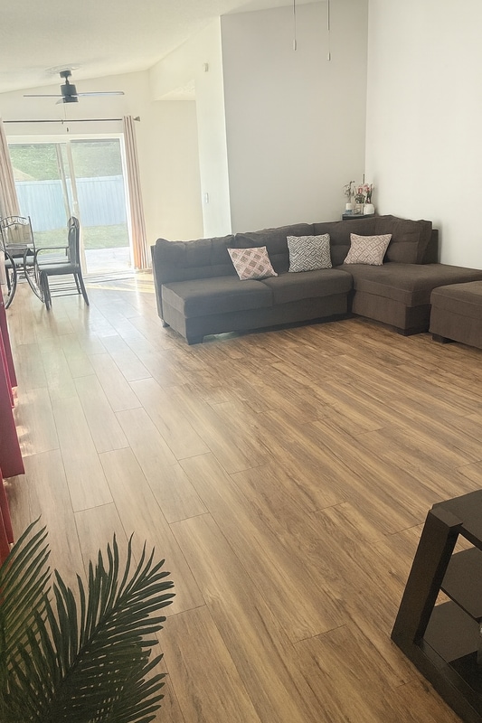 Photo - 1431 Thistledown Dr