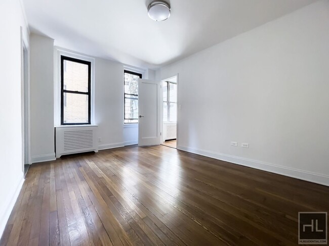 Photo - EAST 46 STREET Unit 8M