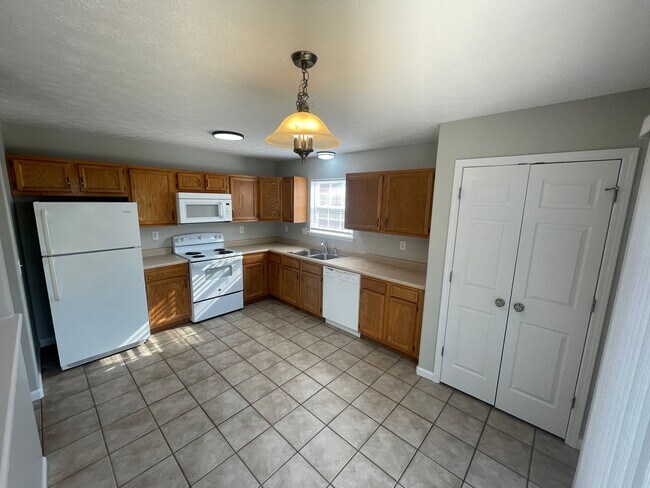 Photo - SUBLEASE - Three Bedroom Single Family Hom...