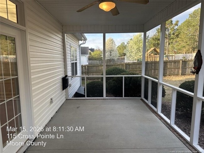 Photo - 115 Cross Pointe Ln