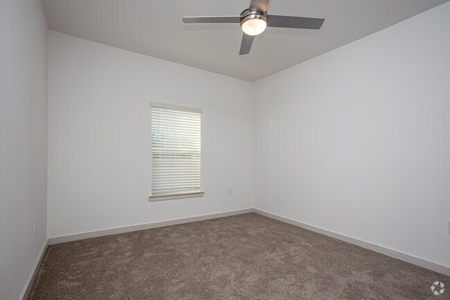2BR, 2BA - 1,176SF