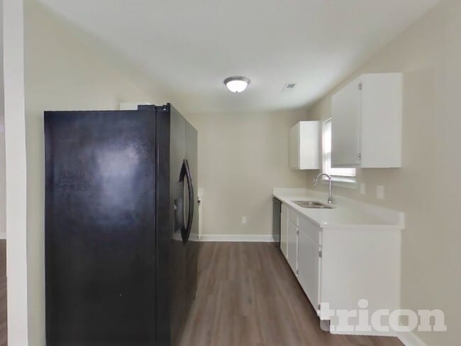 Photo - 177 Broadmoor Bend