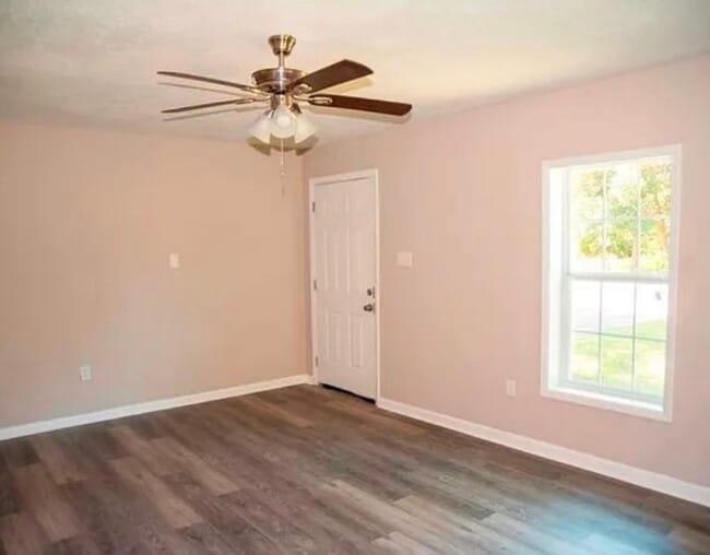 Photo - 3736 Alliquippa St