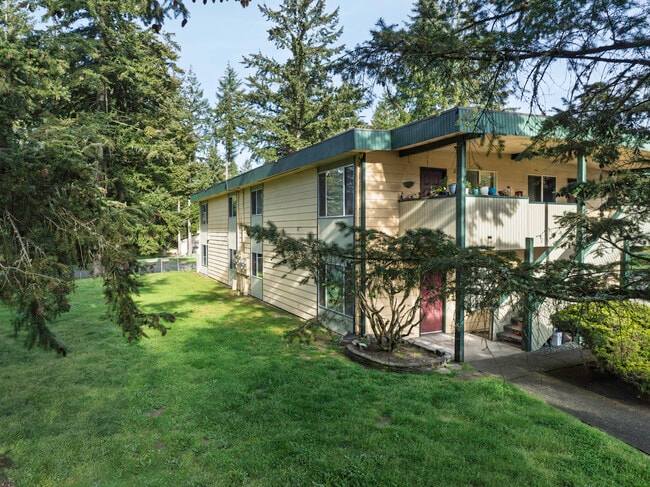 Photo - Hawks Prairie Apartments