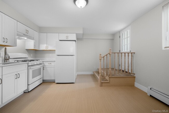 Photo - 135 Beekman Ave Unidad LR