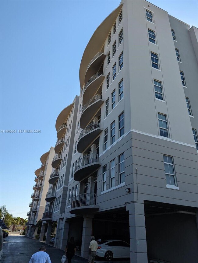 Photo - 1789 NE Miami Gardens Dr Unit W304