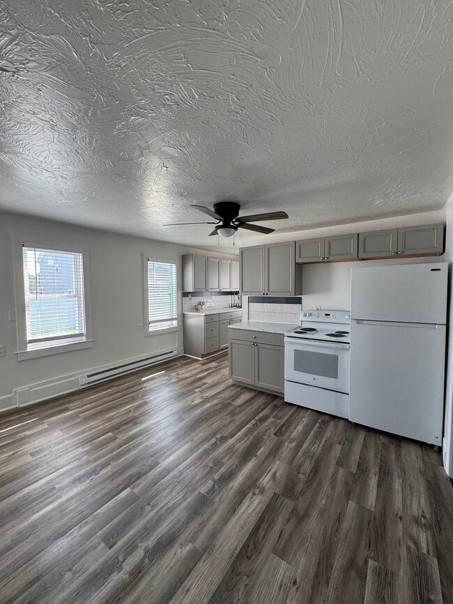 Building Photo - 5 Ballouville Rd Unit A Rental