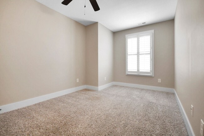 Photo - Pet Friendly Four Bedroom!