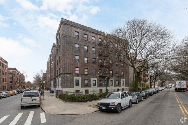 Alternate view. - 10 Westminster Rd