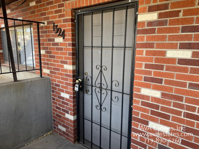 Photo - 1324 Anita St