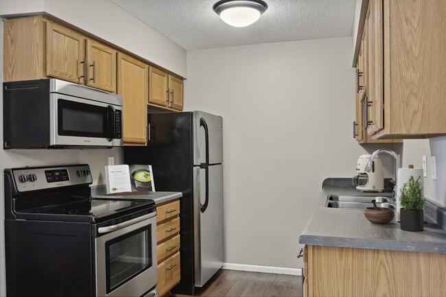 Building Photo - Willow Creek Rental