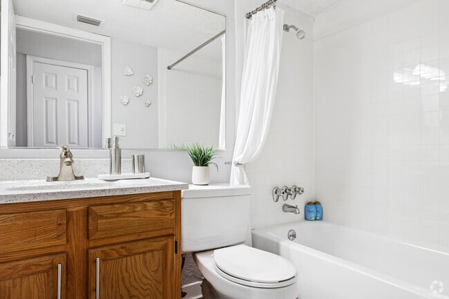 Lido - 2BR, 2BA - 1,269SF - Second Bathroom