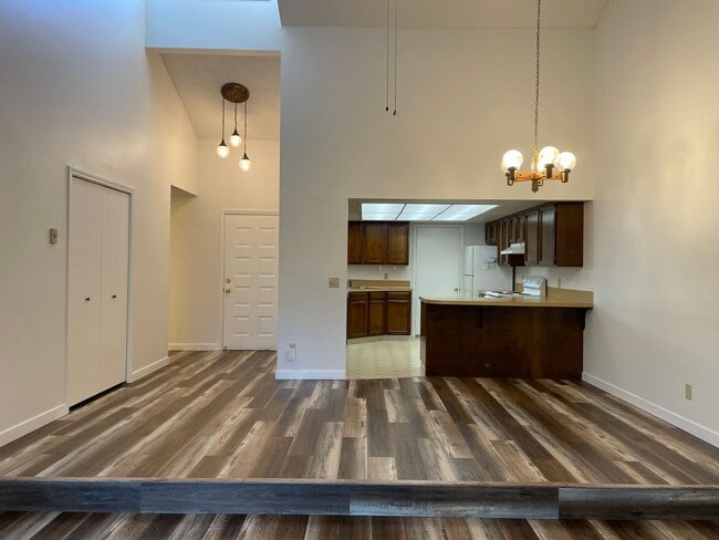 Building Photo - K14111 A & B Unit A
