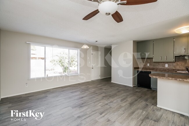 Photo - 2030 E Aspen Ave