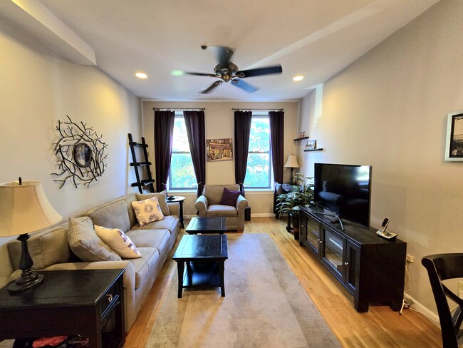 Photo - 123 Washington St Unit 3L
