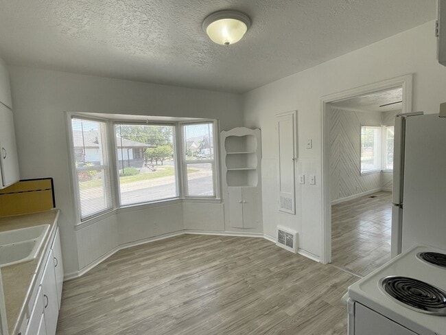 Photo - Murray House