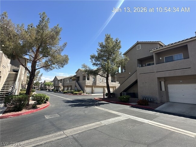 Photo - 2152 Quarry Ridge St