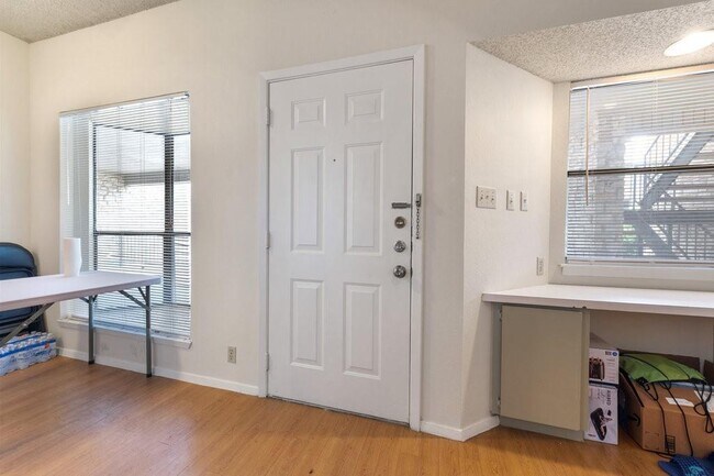 Photo - 2604 Salado St Unit 302