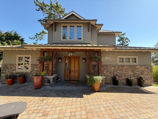 Photo - 212 N Bay Ln
