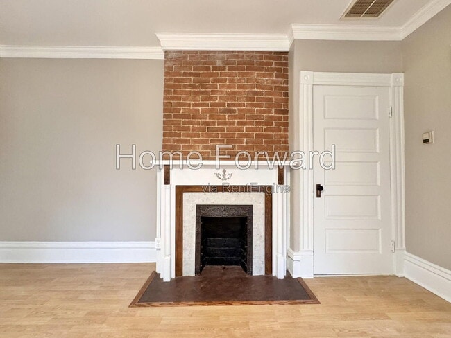 Photo - 339 S Broadway Park Unit 1