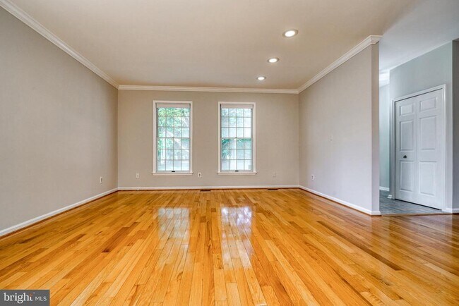 Photo - 11813 Sherbourne Dr