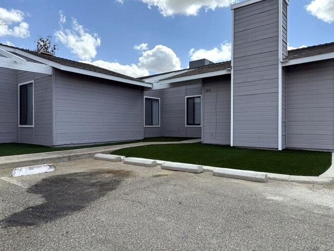 Building Photo - 1310Loughborough Unit 1318 Rental
